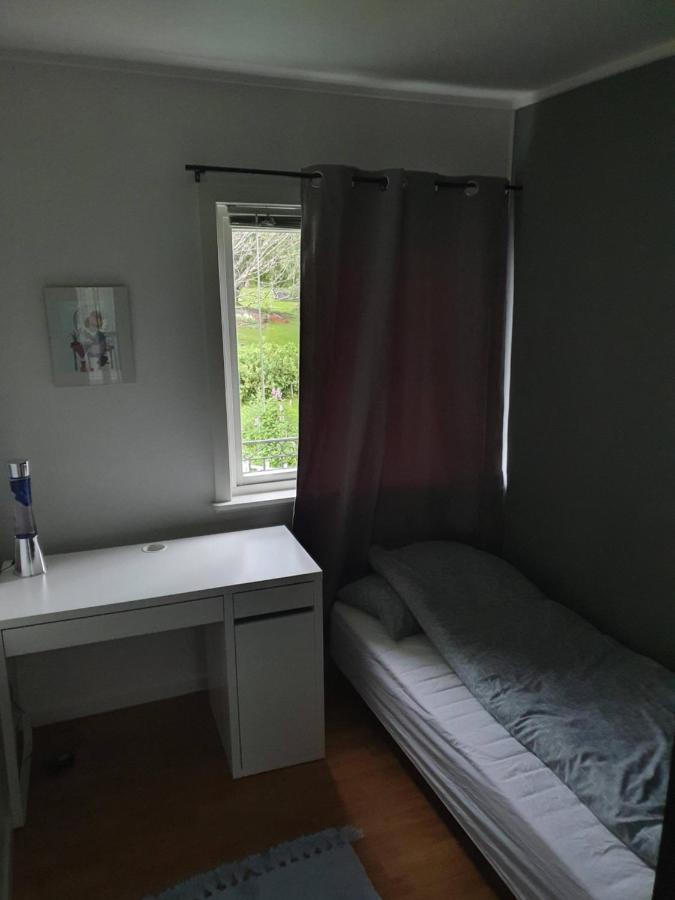 Hus Sentralt I Lofoten Apartman Leknes Kültér fotó