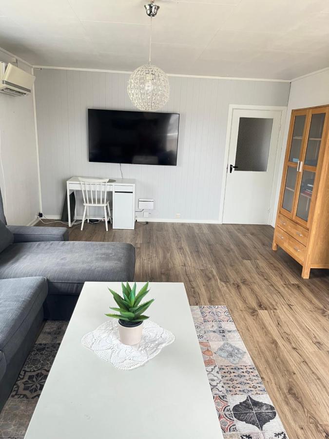 Hus Sentralt I Lofoten Apartman Leknes Kültér fotó