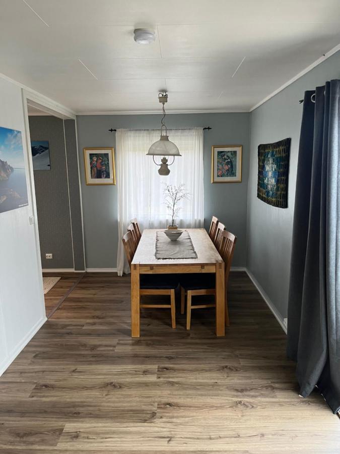 Hus Sentralt I Lofoten Apartman Leknes Kültér fotó