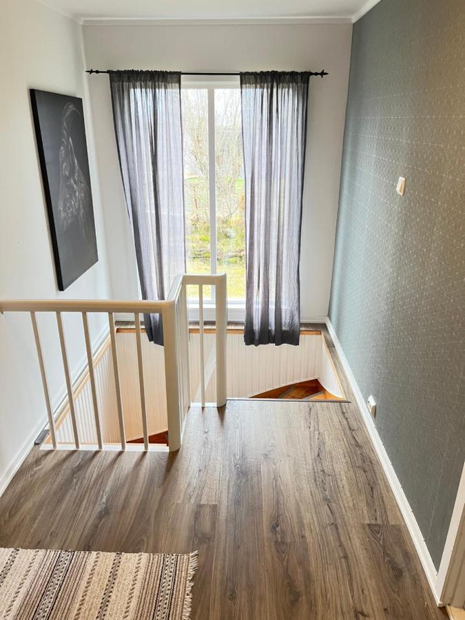 Hus Sentralt I Lofoten Apartman Leknes Kültér fotó